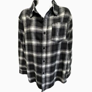 Women’s Black and White Plaid Shirt